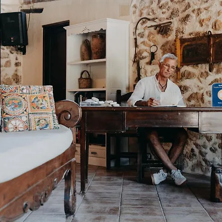 فندق مبيت وإفطار Roba Degli Ulivi 4*