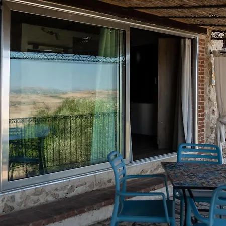 Roba Degli Ulivi 4* أغريجنتو
