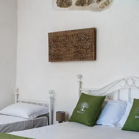فندق مبيت وإفطار Roba Degli Ulivi 4*