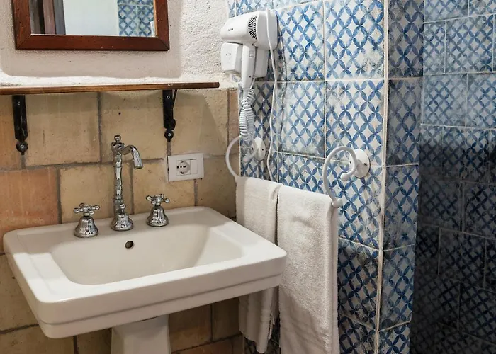 Roba Degli Ulivi Bed & Breakfast 4*