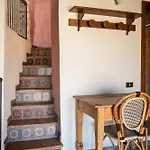 Bed & Breakfast Roba Degli Ulivi 4*