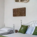 Bed & Breakfast Roba Degli Ulivi 4*