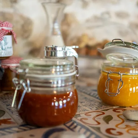 Bed & Breakfast Roba Degli Ulivi 4*