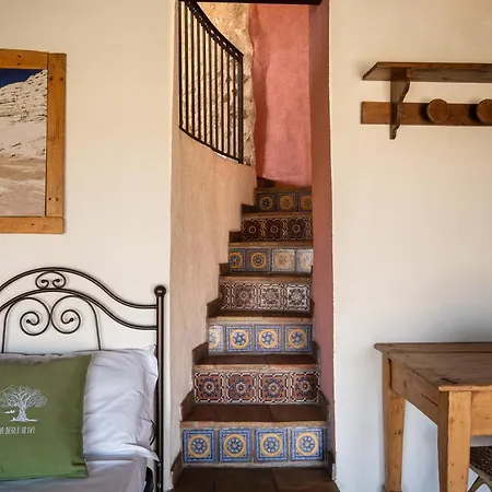 Roba Degli Ulivi Bed & Breakfast 3*