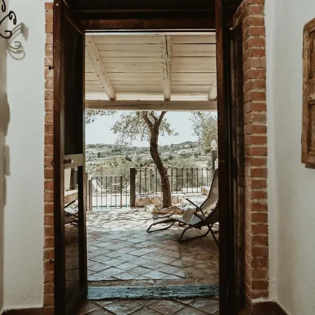 Roba Degli Ulivi Bed & Breakfast